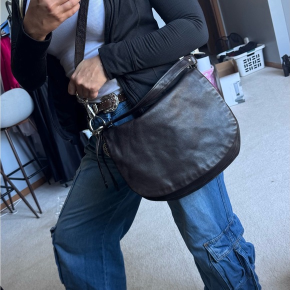 Elegant Dark Brown COACH Leather Hobo Bag - Picture 3 of 8